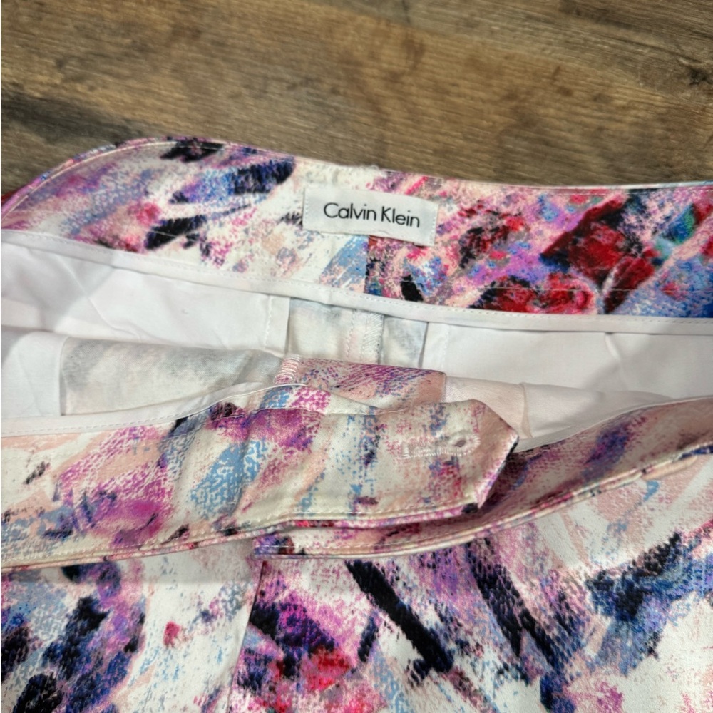 Calvin Klein Women's Abstract Pink Shorts - Picture 4 of 6